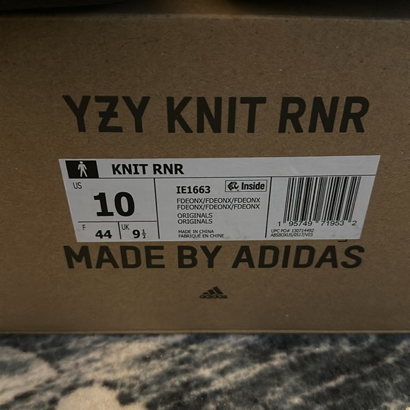 Yeezy Knit RNR size 10 in mint condition! ❌ Sold❌ - Picture 6 of 8